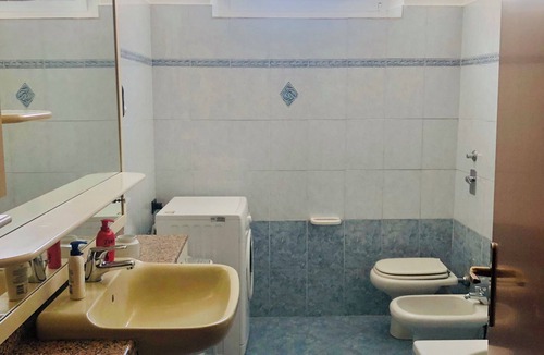 Cinisello Balsamo Bed & Breakfast | 75sqm apartment in villa