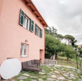Uscio House | 8 beds- surrounded by greenery with parking