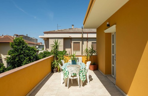 Sestu Apartment | 80 m² Apartment ∙ 2 bedrooms ∙ 5 guests