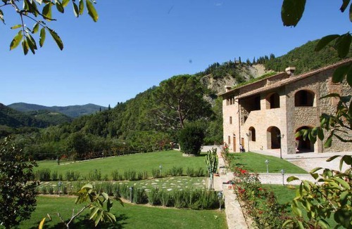 Dicomano Apartment | 80 m² Apartment ∙ 2 bedrooms ∙ 6 guests