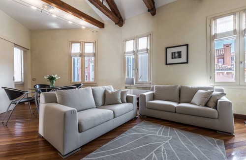 San Polo Apartment | 80 m² Apartment ∙ 2 bedrooms ∙ 4 guests