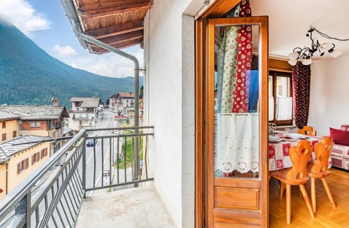 Brusson House | 80 m² Maisonette ∙ 3 bedrooms ∙ 6 guests