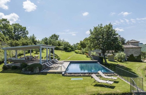 Gaiole in Chianti Villa | 800 m² Villa ∙ 7 bedrooms ∙ 14 guests