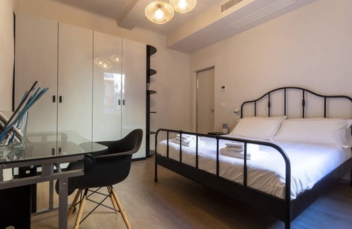Historic Center Apartment | 84 m² Apartment ∙ 2 bedrooms ∙ 4 guests