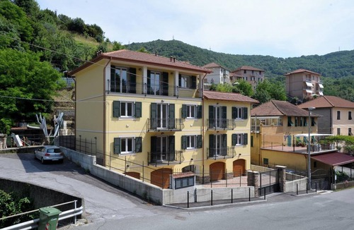Sant'Olcese Apartment | 84 m² Apartment ∙ 3 bedrooms ∙ 5 guests