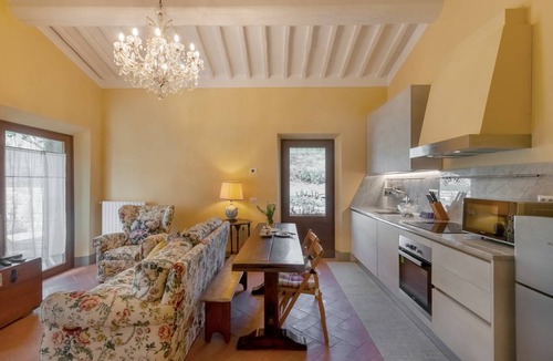 Radda in Chianti Cottage | 85 m² Cabin ∙ 3 bedrooms ∙ 5 guests