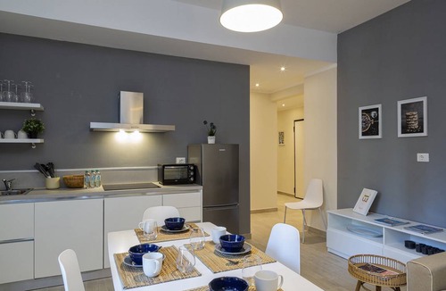Carignano Apartment | 88 m² Apartment ∙ 2 bedrooms ∙ 6 guests