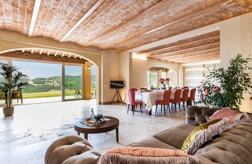 Volterra Villa | 950 m² Villa ∙ 9 bedrooms ∙ 18 guests