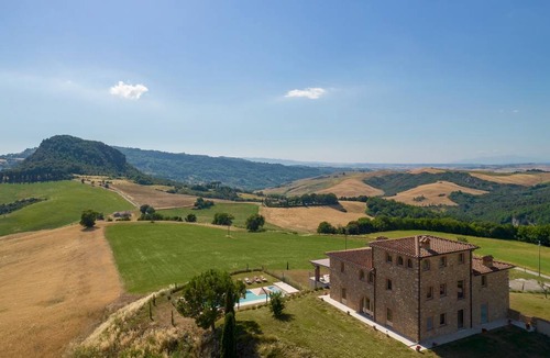 Volterra Villa | 950 m² Villa ∙ 9 bedrooms ∙ 18 guests
