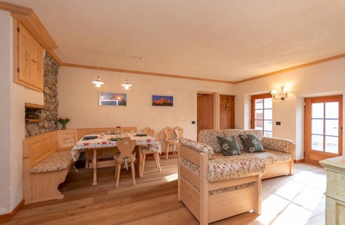 Alleghe Apartment | 98 m² Apartment ∙ 2 bedrooms ∙ 4 guests