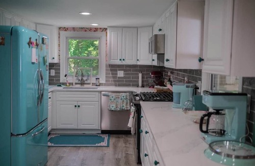 Wake Forest House | A Cozy Quiet Cottage Near Falls Lake