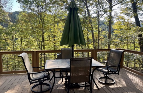Clearfield Cabin | A Gracious Haven near Cave Run Lake-close to Licking River & 3 boat ramps.