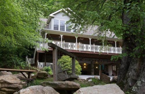 Sylva House | Above the River