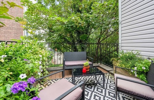 Clinton Hill Apartment | Adelphi II by RoveTravel | Apt in Ft Greene w/Deck
