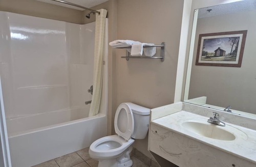 Chickamauga Hotel | Affordable Stay Minutes to Chickamauga & Chattanooga National Military Park
