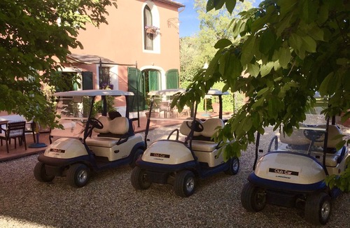 Larciano Apartment | Agriturismo Podere Marchiano, old farmhouse completely restored in Tuscan style.