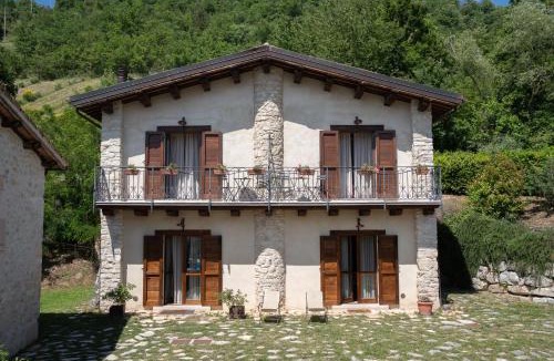 Preci House | Agriturismo Rocca del Nera