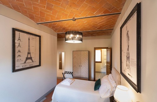 Pistoia House | Agriturismo Torreghiotta