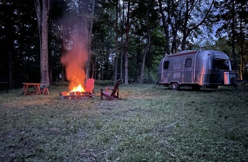 Davis House | Airstream- 6 acre site with incredible views