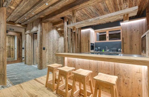 Livigno Ski Chalet | Akchalet Akaroa