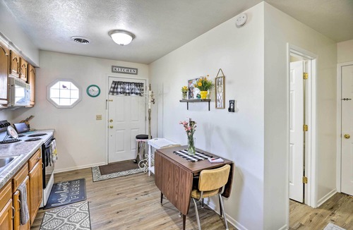 Akron Apartment | Akron Apartment w/Balcony - Hunting Nearby!