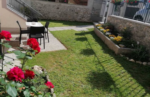 Pieve d'Alpago House | "AL Campanile", Casa Storica con Giardino a Pieve D'alpago
