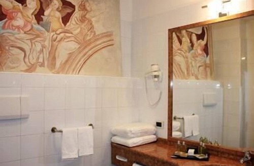 Varano de' Melegari Hotel | Albergo della Roccia