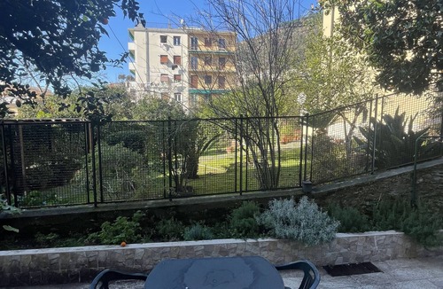 Nervi Apartment | Aldo's House: a house in the center of Nervi 200 meters from the sea