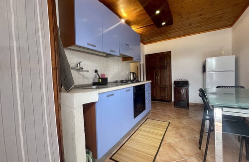 Alta Valle Intelvi Apartment | Alexander Place Chestnut