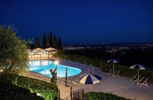 Margine Coperta-Traversagna Villa | Alfresco luxury Villa with Heated pool