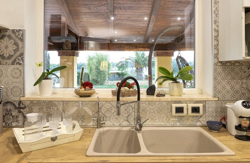 Alghero Villa | Alghero Villa for 10 people, with 3 bed, 3 bath, veranda and swimming pool