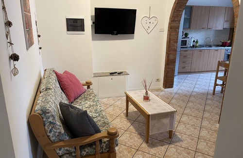 Ville d'Anaunia Apartment | Allegrini Apartments, cozy apartment on the second floor
