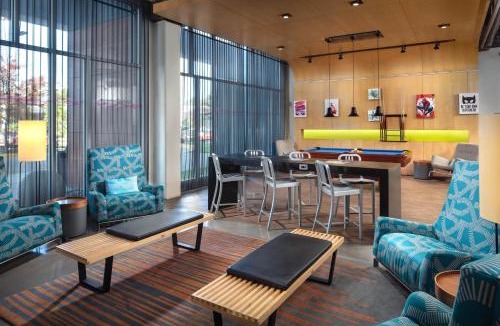Linthicum Heights Hotel | Aloft by Marriott BWI Baltimore Washington International Airport