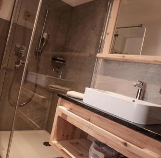 Luns Ski Chalet | Alpine Chalets App. Pichlerhof
