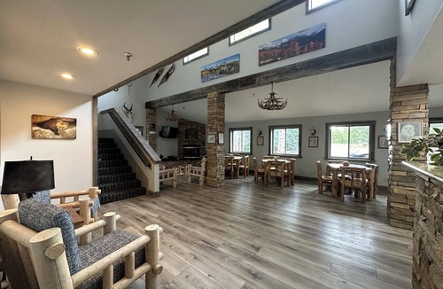 Gunnison Hotel | Alpine Inn & Suites