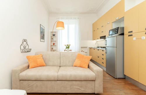 Quinto al Mare Apartment | "Amalia Stay" fronte mare e a 50 mt dalla Stazione