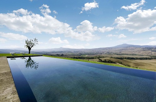 Sarteano Villa | AMORE RENTALS - Villa Valle with Pool, Garden, Ideal for Weddings