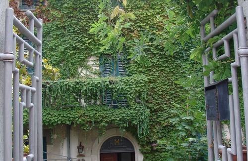 Lama dei Peligni House | Ancient mansion with a view located in the Eastern Maiella Park.