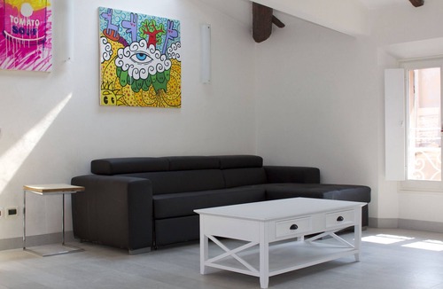 Historic Center Apartment | And airy apartment in the historic center -Wi Fi- Air Conditioning