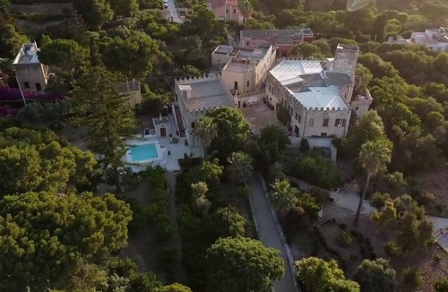 Valderice Villa | Antica Fortezza Villa Fontana - large garden, private pool and maximum privacy