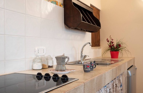 Mombaroccio Apartment | Apartment in Villagrande with Pool & Garden