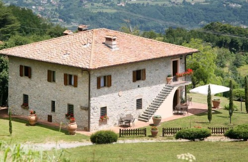 Molazzana Apartment | Apartment Gelsomino (CNG192) in Castelnuovo di Garfagnana - 5 persons, 2 bedrooms