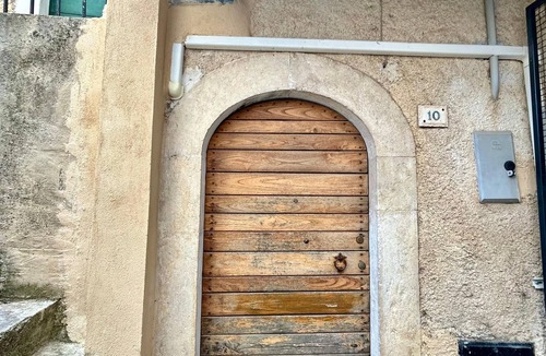 San Donato Val Di Comino Apartment | Apartment In Downtown San Donato Val di Comino