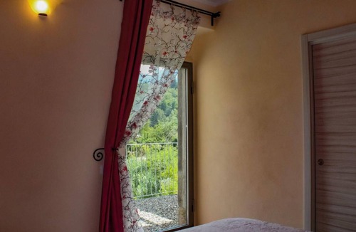 Argigliano Apartment | Apartment ∙ 2 guests