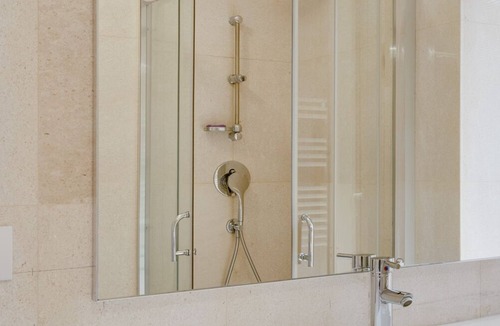 Roiano-Gretta-Barcola-Cologna-Scorcola Apartment | Apartment 5 stars Barcola - 50 meters from the sea