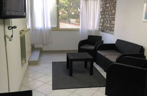 Gianola Apartment | Apartment 5P EC in the house Fiorita with outside seating 10min walk to the sea