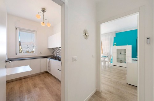 Chiavari Apartment | Apartment 'A Casa Di Brenda' with Mountain View, Wi-Fi and Air Conditioning