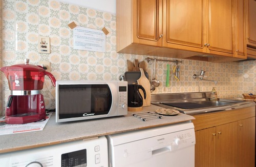 Recco Apartment | Apartment 'A Dream' with Balcony, Wi-Fi and Air Conditioning
