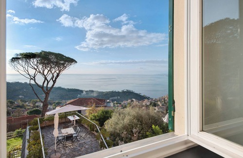 Ruta Apartment | Apartment "Accogliente Vista Mare" with Garden & Wi-Fi