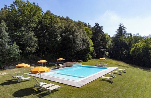 Sorrezzana Apartment | Apartment 'Appartamento Smeraldo' with Shared Pool, Wi-Fi and Air Conditioning